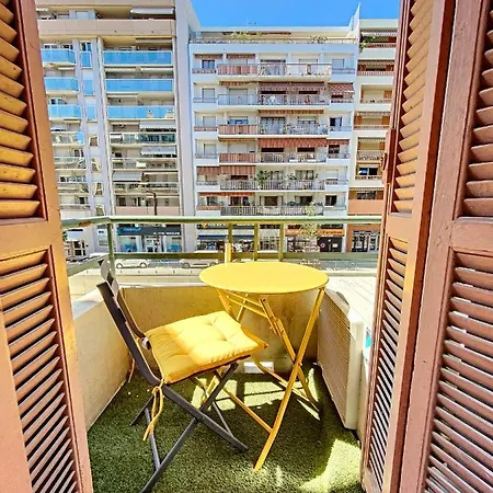 Studio à 100 M De La Mer * Nice
